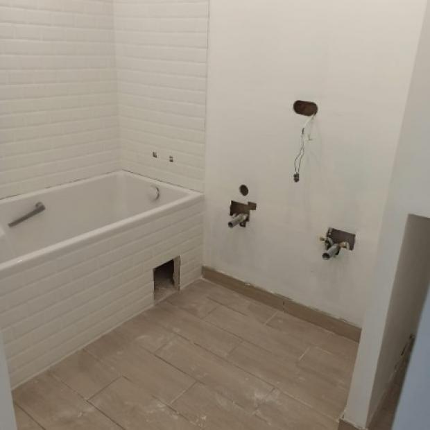 Rénovation complète salle de bain par votre artisan la plume d'or à Marseille